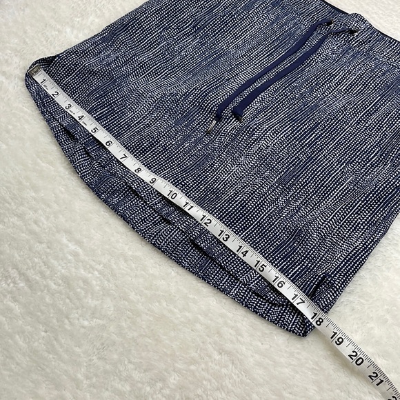 Athleta Midtown Batik Skort Navy and White Size 0 - Picture 11 of 11